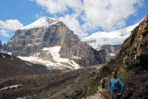 Walking to the glaciers